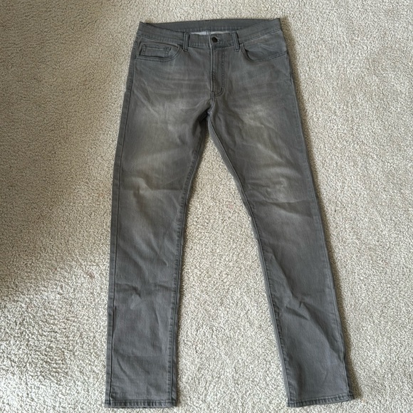 Men Uniqlo Grey Jeans 32W 32L - Picture 1 of 2